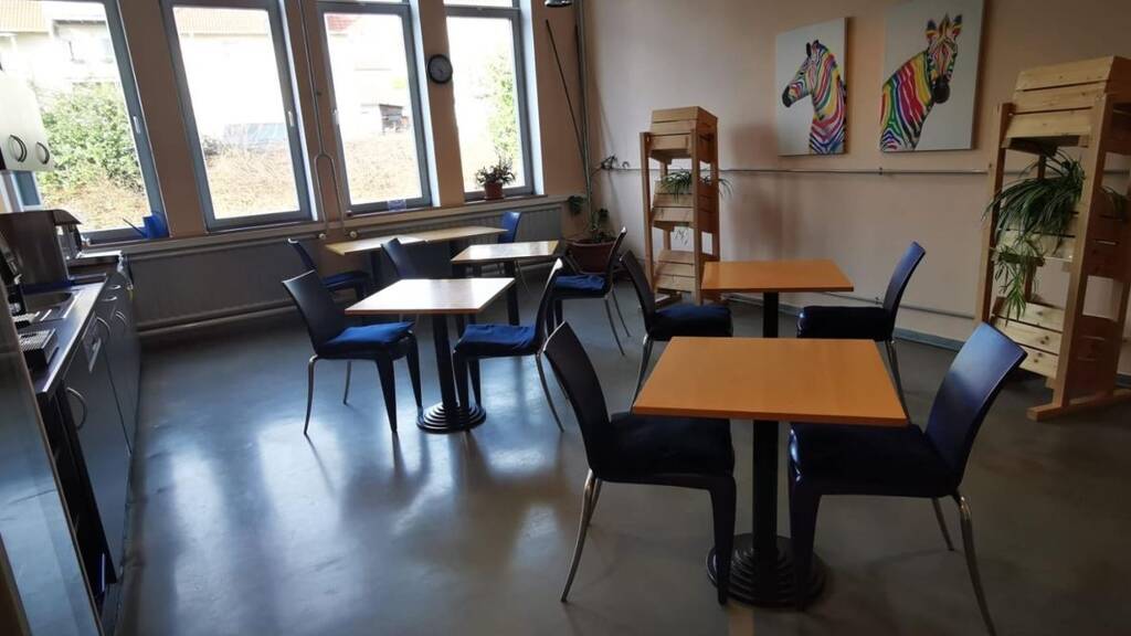 Büro zur Miete 1.600 € 294 m² Bürofläche Schwarzach Hengersberg 94491