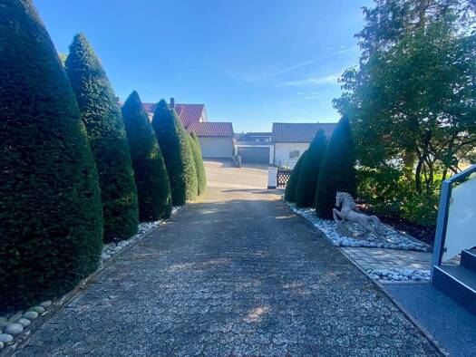 Einfamilienhaus zum Kauf provisionsfrei 840.000 € 7 Zimmer 230 m² 829 m² Grundstück Allersberg 90584