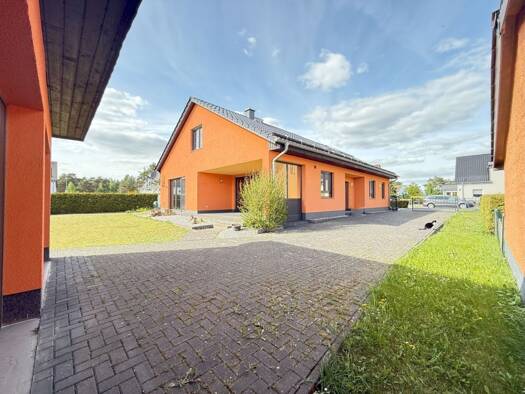 Einfamilienhaus zur Miete 1.300 € 3 Zimmer 140 m² 1.382 m² Grundstück frei ab sofort Hauptstraße 118 A Wiesenau 15295