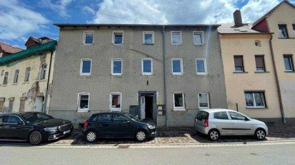 Mehrfamilienhaus zum Kauf 45.000 € 18 Zimmer 280 m² 300 m² Grundstück frei ab sofort Schortauer Straße 4 Teuchern 06682