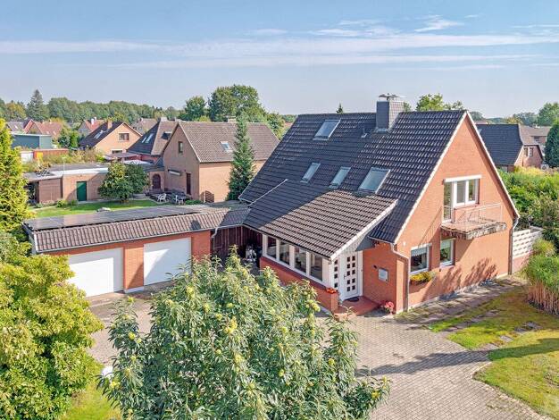 Einfamilienhaus zum Kauf 365.000 € 6 Zimmer 171 m² 1.249 m² Grundstück Brokstedt 24616