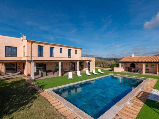 Landhaus zur Miete 7.100 € 7 Zimmer 413 m² 21.626 m² Grundstück frei ab sofort Felanitx 07209