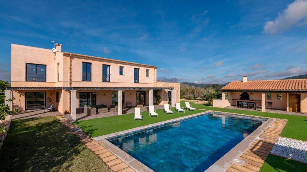 Landhaus zur Miete 7.100 € 7 Zimmer 413 m² 21.626 m² Grundstück frei ab sofort Felanitx 07209