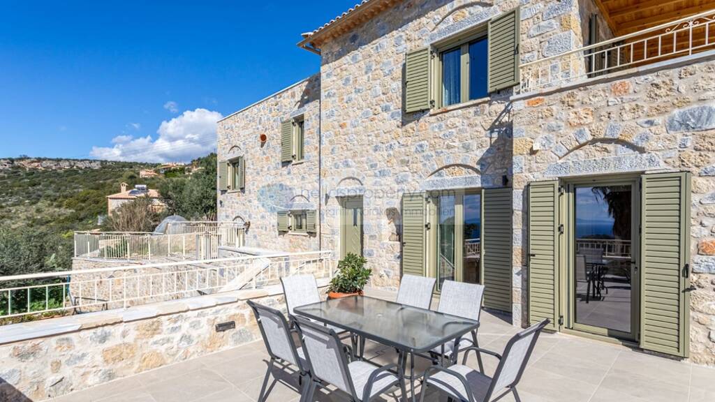 Mehrfamilienhaus zum Kauf - Erstbezug 700.000 € 9 Zimmer 200 m² 450 m² Grundstück Neochori - Lefktra - Kardamyli 24022