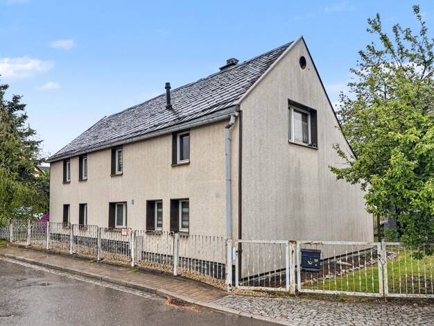 Einfamilienhaus zum Kauf 90.000 € 5 Zimmer 140 m² 660 m² Grundstück Rodewisch 08228