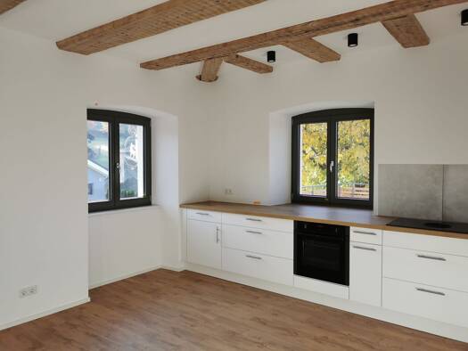 Wohnung zur Miete 1.180 € 3,5 Zimmer 118 m² Geschoss 1/4 frei ab sofort Bettmaringen Stühlingen 79780