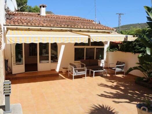 Villa zur Miete 1.300 € 1 Zimmer 72 m² 256 m² Grundstück Teulada 03724