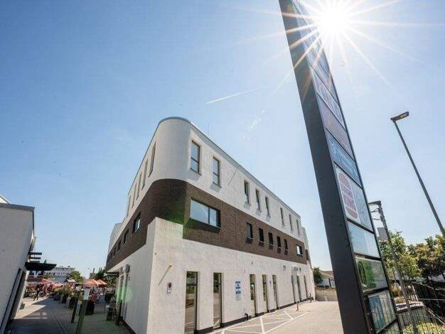 Studio zur Miete 1.200 € 1 Zimmer 34 m² 3. Geschoss frei ab sofort Bahnhofstraße Kloppenheim Karben 61184