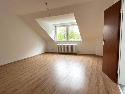 Studio zur Miete 308 € 1 Zimmer 38 m² 4. Geschoss frei ab 16.03.2026 Zur Scheuren 5 Barmen Wuppertal 42275