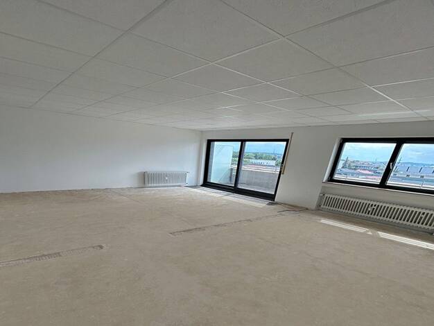 Bürofläche zur Miete 12,90 € 131,8 m² Bürofläche Stuttgarter Straße 106 Fellbach Fellbach 70736