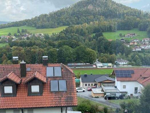 Wohnung zum Kauf 135.000 € 4 Zimmer 69 m² 3. Geschoss Hauzenberg 94051