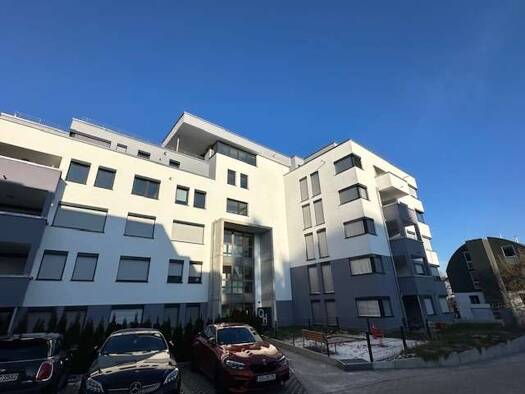 Wohnung zur Miete 1.200 € 4,5 Zimmer 89 m² Geschoss 1/2 frei ab sofort Mitte Sindelfingen 71063