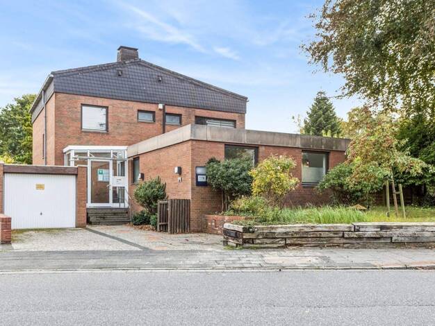 Einfamilienhaus zum Kauf 199.000 € 9 Zimmer 120 m² 734 m² Grundstück Geestemünde Geestemünde 27574