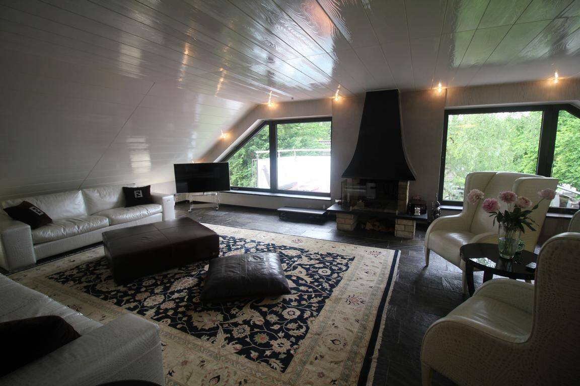 Property thumbnail 7