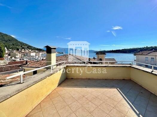 Haus zum Kauf 950.000 € 9 Zimmer 515 m² Salò 25087