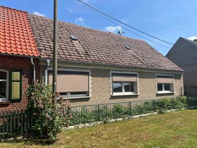 Einfamilienhaus zum Kauf 69.800 € 3 Zimmer 84 m² 939 m² Grundstück Lindenstraße 5 Quitzöbel Legde/Quitzöbel 19336