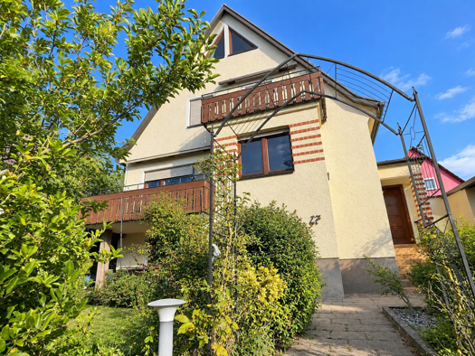 Einfamilienhaus zum Kauf 418.000 € 7 Zimmer 105 m² 323 m² Grundstück Ebersbach Ebersbach an der Fils 73061