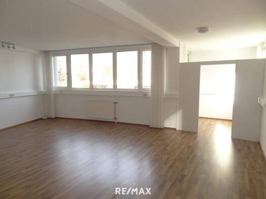 Bürofläche zur Miete 627 € 44,8 m² Bürofläche Innsbruck 6020