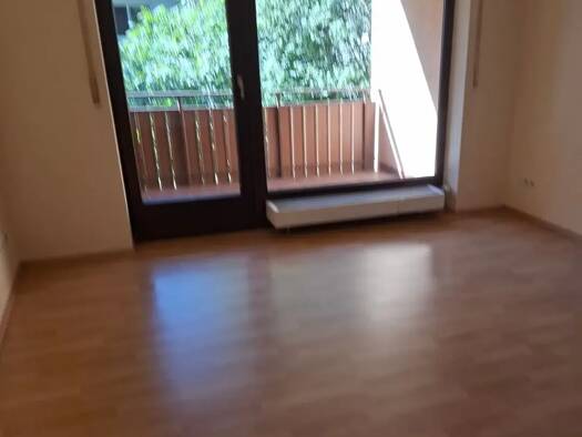 Wohnung zur Miete 690 € 2 Zimmer 55 m² Geschoss 1/3 frei ab 01.11.2026 Hans-Paulus-Straße 3 Bubenreuth 91088