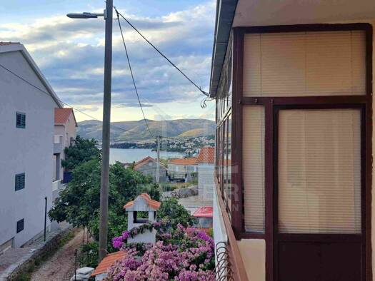 Reihenmittelhaus zum Kauf 240.000 € 4 Zimmer 77 m² 135 m² Grundstück Okrug Gornji 21220