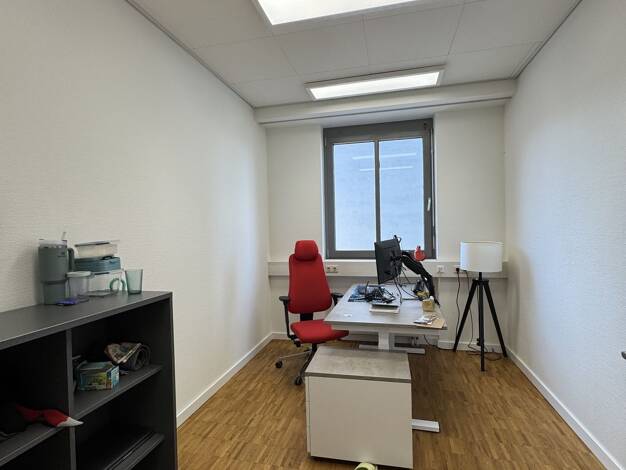 Bürofläche zur Miete provisionsfrei 450 € 17 m² Bürofläche Hertha-Lindner-Straße Wilsdruffer Vorstadt/Seevorstadt-West Ortsamtsbereich Altstadt 01067