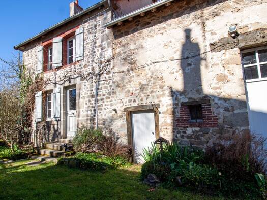 Haus zum Kauf 107.000 € 70 m² 858 m² Grundstück Saint-Sulpice-le-Guérétois 23000