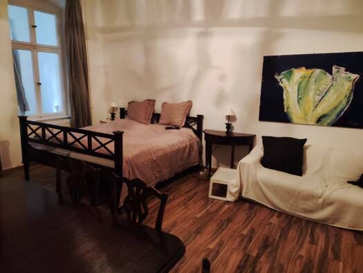 Wohnung zur Miete 1.150 € 2,5 Zimmer 77 m² Geschoss EG/4 frei ab sofort Charlottenburg Berlin 10625