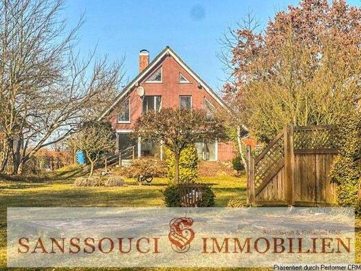 Einfamilienhaus zum Kauf 450.000 € 7 Zimmer 200 m² 1.885 m² Grundstück Gantikow 16866