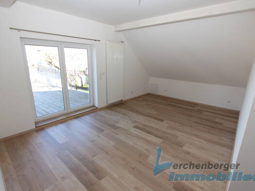 Wohnung zur Miete 650 € 2,5 Zimmer 86 m² 2. Geschoss frei ab sofort Plattling 94447