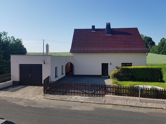 Einfamilienhaus zum Kauf 185.000 € 6 Zimmer 124,2 m²<br/>Wohnfläche 380 m²<br/>Grundstück ab sofort<br/>Verfügbarkeit Tautenhain Nobitz 04603