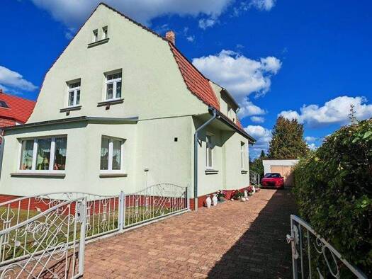 Einfamilienhaus zum Kauf 345.000 € 7 Zimmer 152 m² 1.339 m² Grundstück frei ab sofort Angermünde 16278