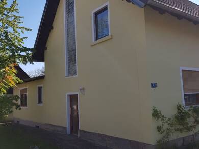 Einfamilienhaus zur Miete 1.500 € 7 Zimmer 160 m² 1.000 m² Grundstück frei ab 15.08.2025 Bodenwöhr Bodenwöhr 92439
