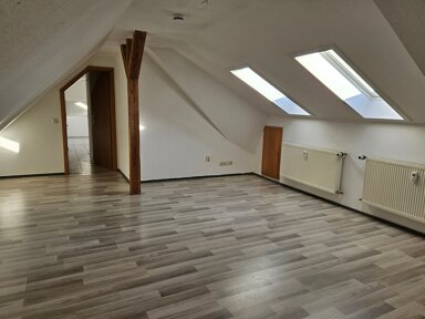 Wohnung zur Miete 225 € 1 Zimmer 38,4 m² 3. Geschoss frei ab 01.02.2025 Sondershäuser Landstraße 2A Schlotheim Nottertal-Heilinger Höhen 99994