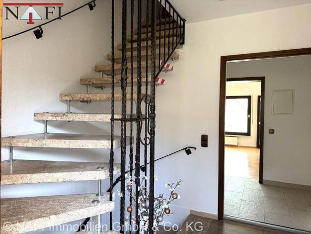 Mehrfamilienhaus zum Kauf 699.000 € 9,5 Zimmer 239 m² 377 m² Grundstück Reichenbach 73262