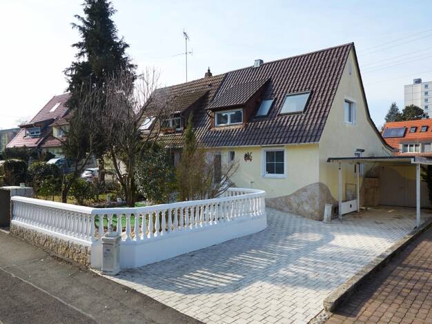 Doppelhaushälfte zum Kauf 450.000 € 4 Zimmer 100 m² 410 m² Grundstück Rot Zuffenhausen 70437