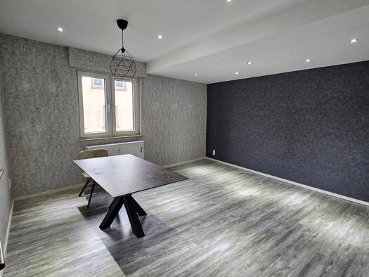 Wohnung zur Miete 930 € 3 Zimmer 85 m² Geschoss 1/2 frei ab sofort Stockstadt 64589