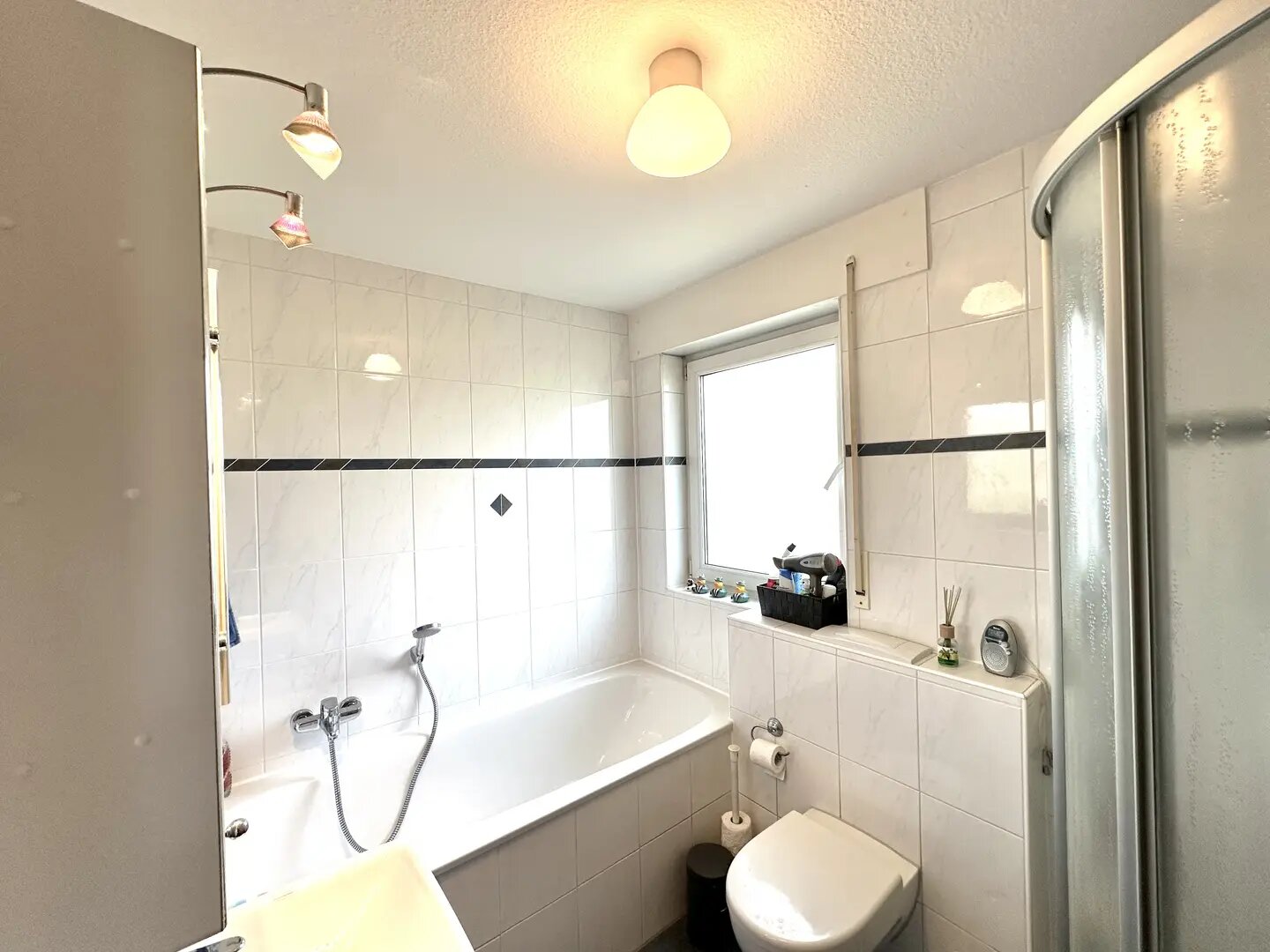 Wohnung zur Miete 700 € 2 Zimmer 56 m²<br/>Wohnfläche ab sofort<br/>Verfügbarkeit Am Leuchtenhof Morgensternsheide Neuss 41462