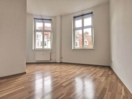 Wohnung zur Miete 180 € 1 Zimmer 19,3 m² 4 Geschosse frei ab sofort Altstadt Mitte 06108