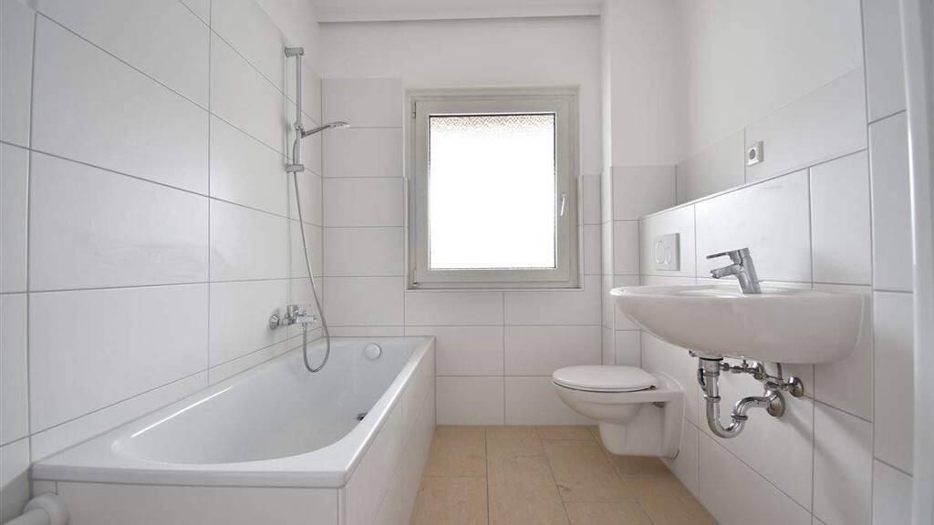 Wohnung zur Miete 945 € 3 Zimmer 87,2 m² 4. Geschoss frei ab 01.04.2026 Langemarktstraße 20 Altstadt-Mitte Oberhausen 46045