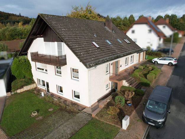 Mehrfamilienhaus zum Kauf 295.000 € 10 Zimmer 327 m² 1.288 m² Grundstück Blankenau Beverungen 37688