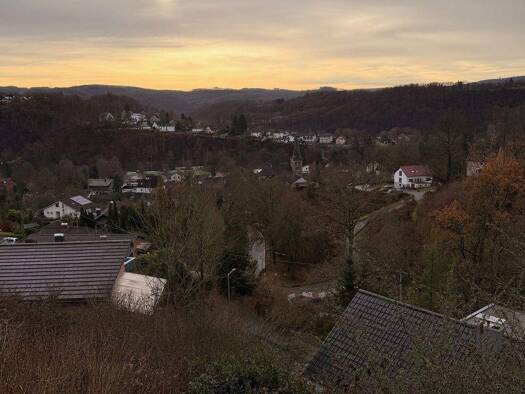 Mehrfamilienhaus zum Kauf als Kapitalanlage geeignet 350.000 € 371 m² 865 m² Grundstück Herchen Windeck 51570