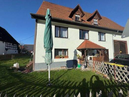 Mehrfamilienhaus zum Kauf als Kapitalanlage geeignet 399.000 € 9 Zimmer 250 m² 910 m² Grundstück Denkingen Denkingen 78588