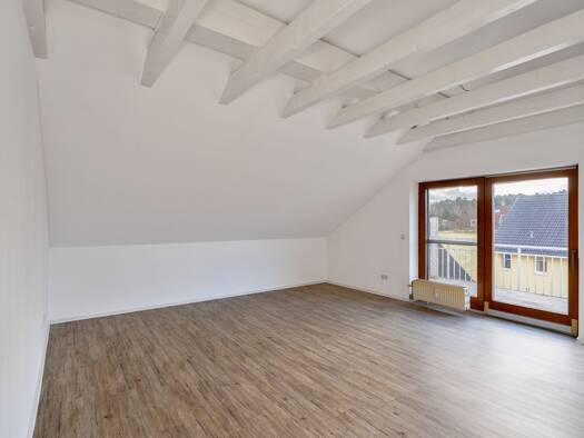 Wohnung zur Miete 1.080 € 3 Zimmer 90 m² 2. Geschoss frei ab sofort Großschwarzenlohe Wendelstein 90530