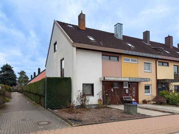 Reihenendhaus zum Kauf 420.000 € 5 Zimmer 110 m² 247 m² Grundstück Ohmstraße 31 Röthenbach Röthenbach an der Pegnitz 90552