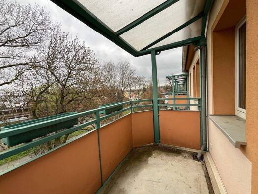 Wohnung zur Miete 299 € 1,5 Zimmer 50 m² 4. Geschoss frei ab sofort Marienthaler Straße 107 a Marienthal Zwickau 08060