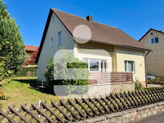 Einfamilienhaus zum Kauf 265.000 € 5 Zimmer 127,6 m² 702 m² Grundstück Haselmühl Kümmersbruck 92245