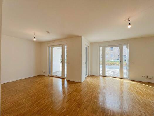 Wohnung zur Miete 1.160 € 4 Zimmer 109,7 m² EG frei ab 01.05.2026 Kommodore-Johnsen-Boulevard 1 Handelshäfen Bremen 28217