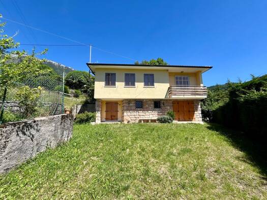 Haus zum Kauf 295.000 € 5 Zimmer 156 m² 300 m² Grundstück Caprino Veronese 37013