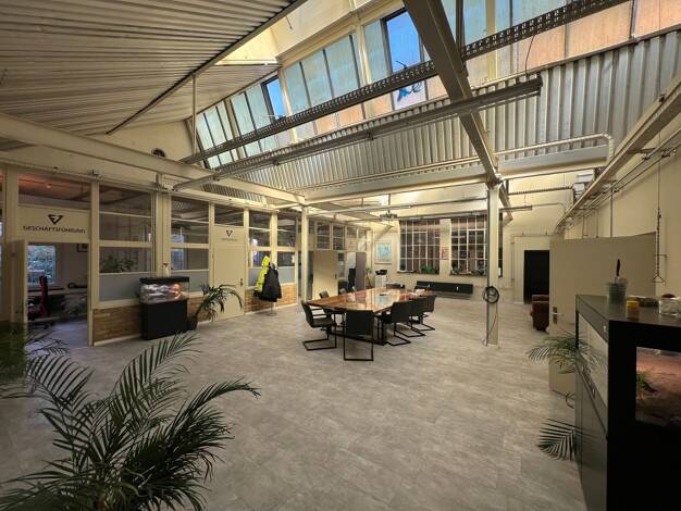 Bürofläche zur Miete provisionsfrei 2.200 € 5 Zimmer 220 m² Bürofläche Torgauer Straße 76 Sellerhausen-Stünz Leipzig 04318