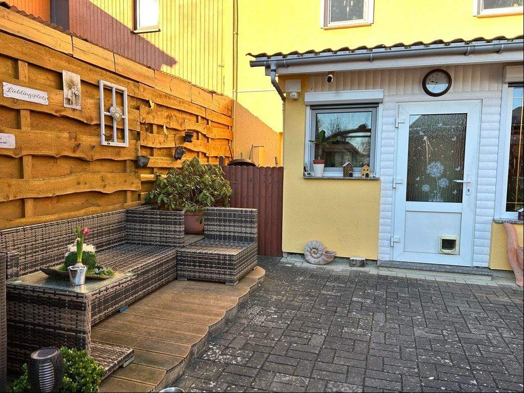 Immobilie in Bleicherode - Moderne Wohnträume mit Anbau, Solarenergie und Pool - Bild 3